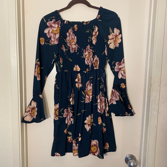 Long Sleeve Floral Dress - Picture 5 of 5